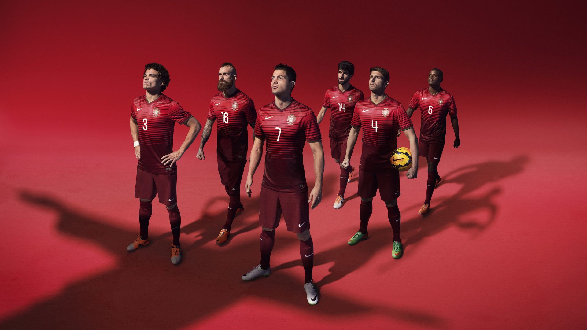 Kering-骑士防守端训练中反复演练协防站位细节，骑士这防守能夺冠